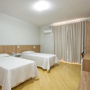 Standaard Kamer met Twee Aparte Bedden
